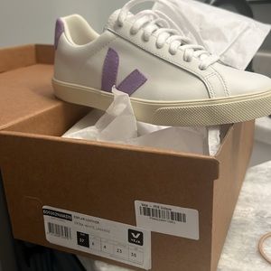 Veja Esplar Sneakers
